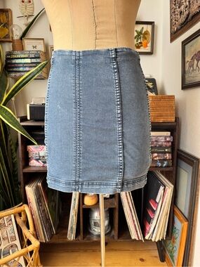 Free People Modern Femme Mini Skirt Blue Denim Size 6 Staple